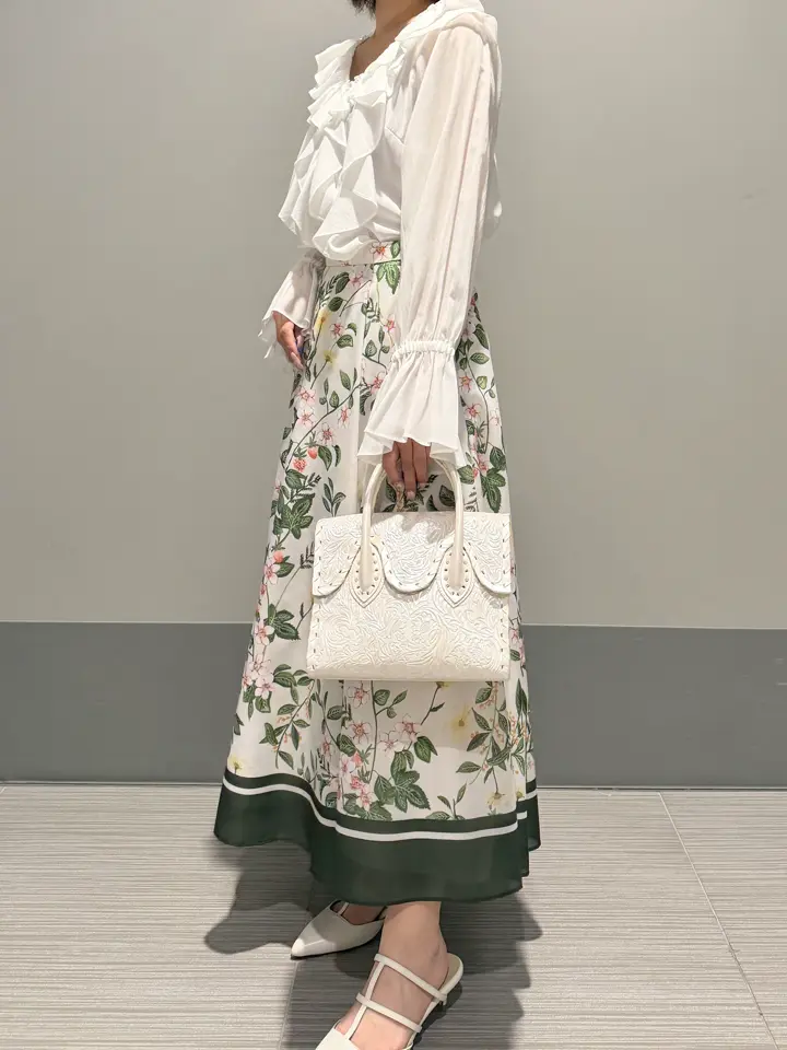 GRACE CONTINENTAL MORITA AI コーディネート画像