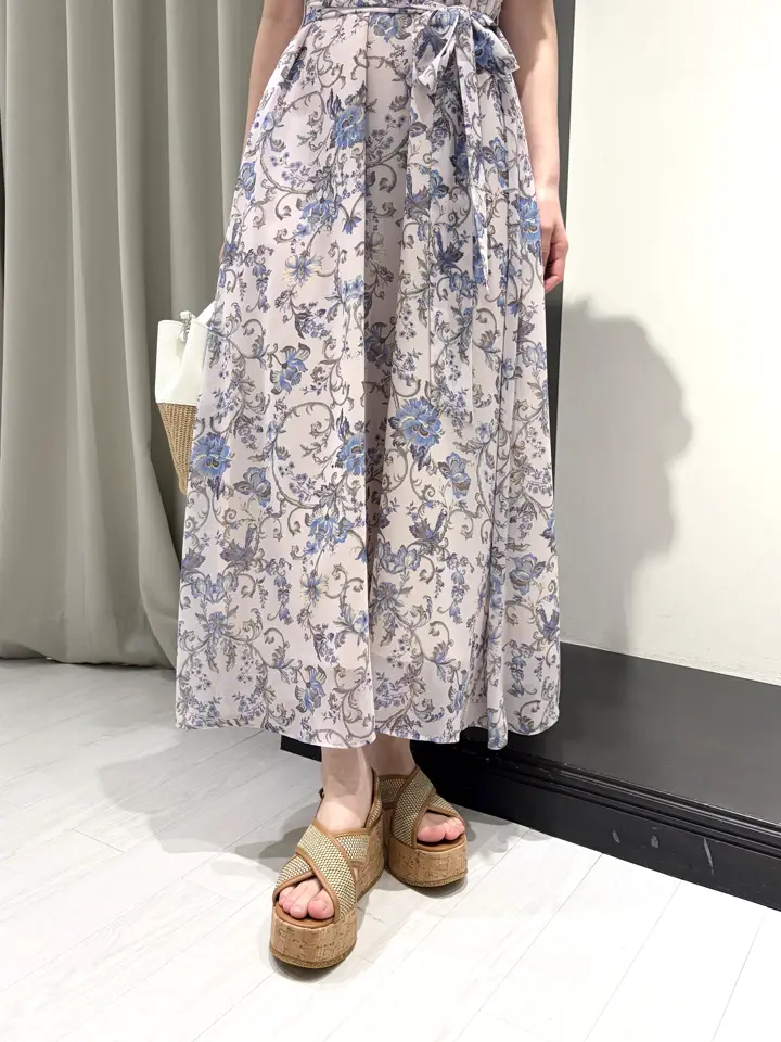 GRACE CONTINENTAL kobayashi コーディネート画像