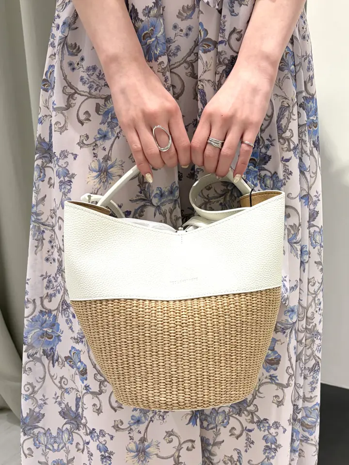 GRACE CONTINENTAL kobayashi コーディネート画像