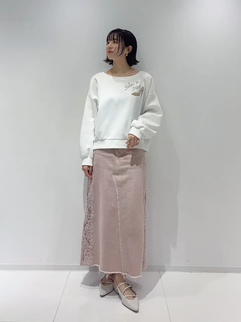 GRACE CONTINENTAL Hikaru Okada コーディネート画像