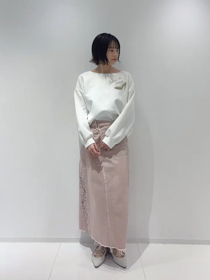 GRACE CONTINENTAL Hikaru Okada コーディネート画像