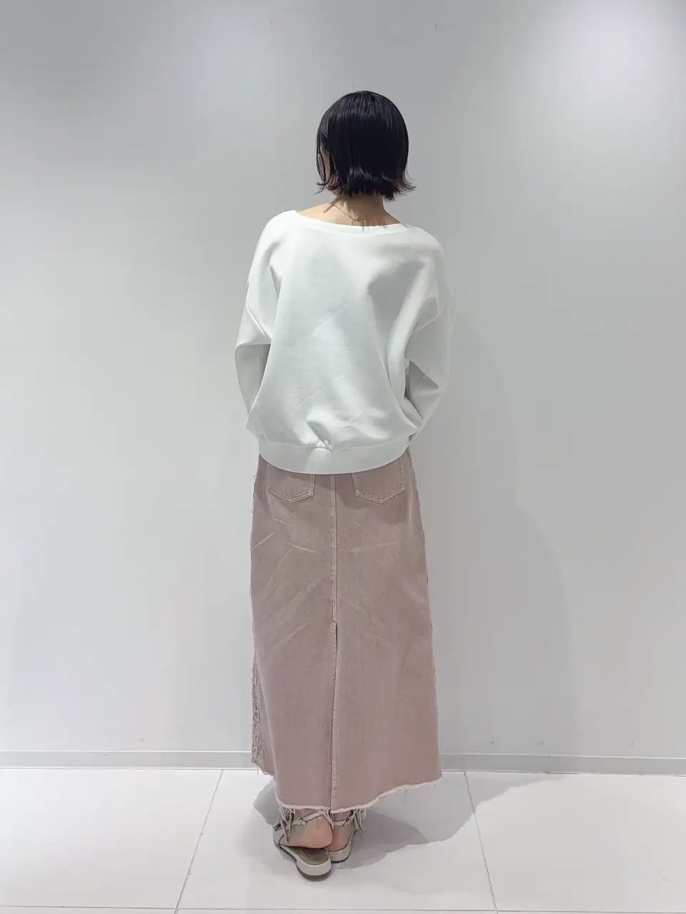 GRACE CONTINENTAL Hikaru Okada コーディネート画像