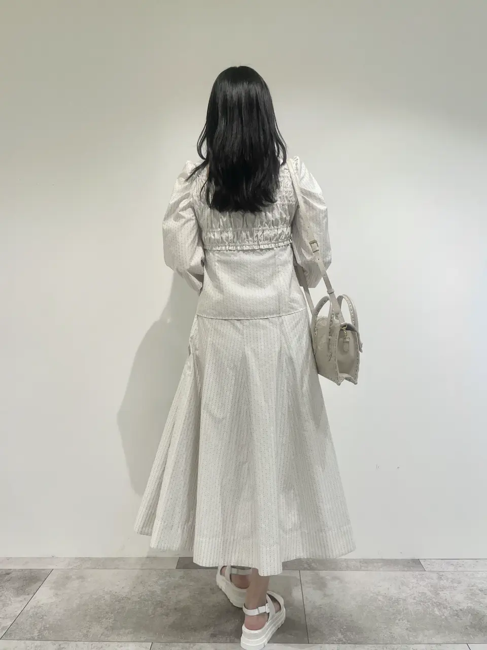 GRACE CONTINENTAL 端場 わかな コーディネート画像