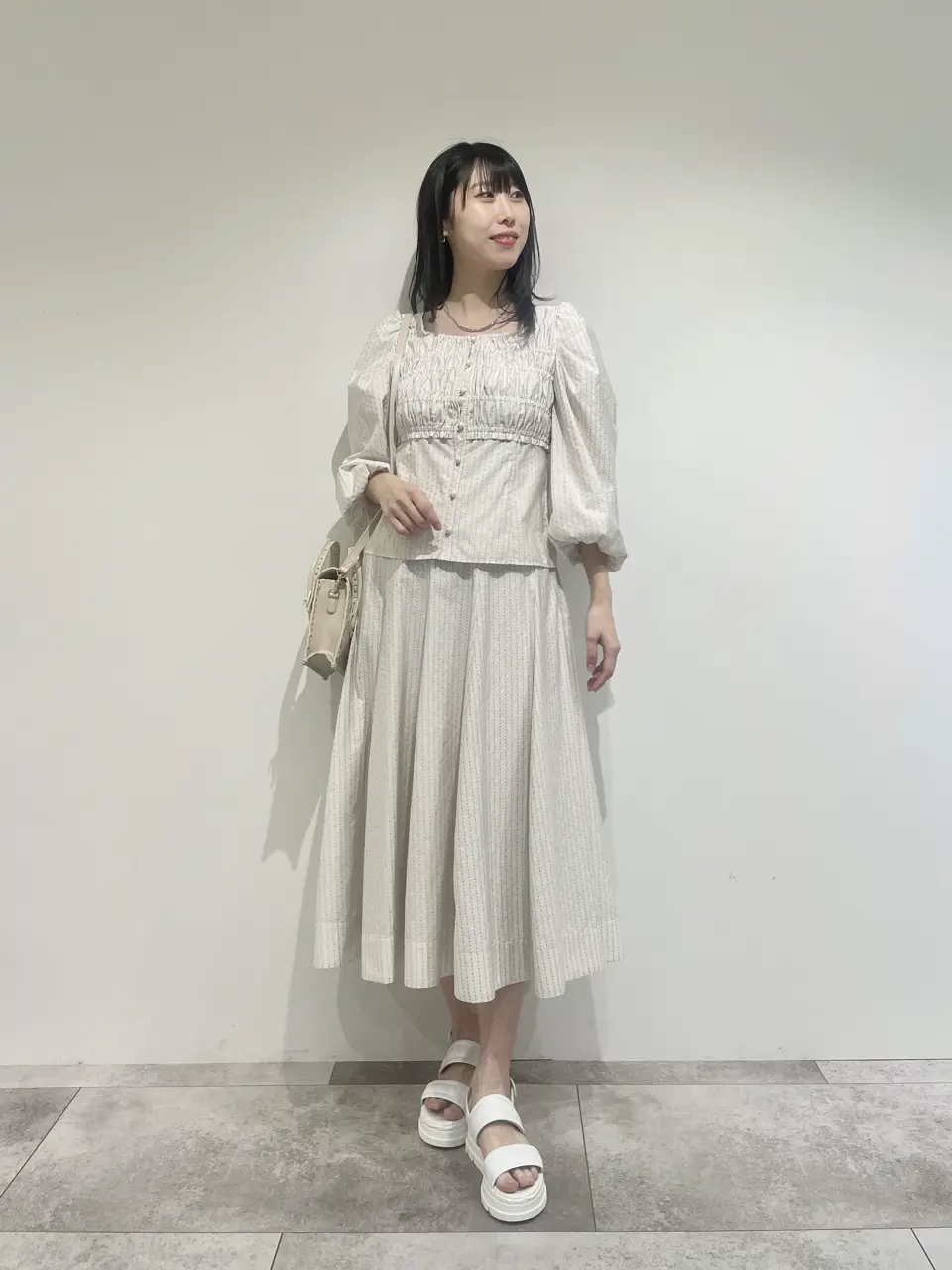 GRACE CONTINENTAL 端場 わかな コーディネート画像