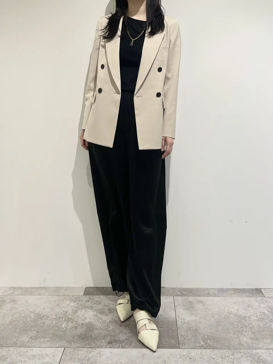 GRACE CONTINENTAL 端場 わかな コーディネート画像