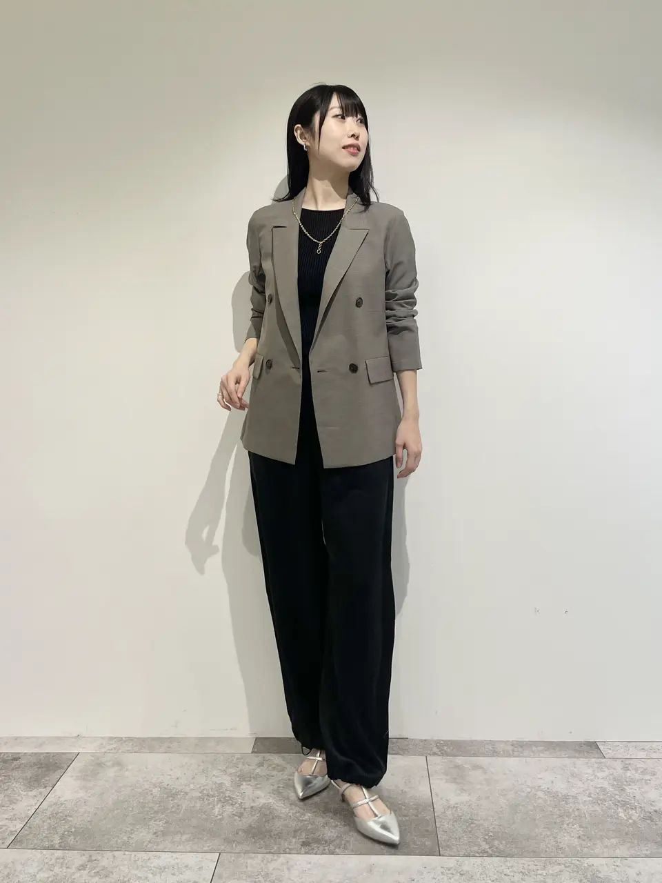 GRACE CONTINENTAL 端場 わかな コーディネート画像