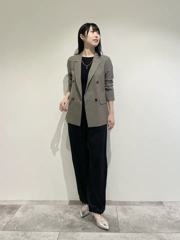 GRACE CONTINENTAL 端場 わかな コーディネート画像