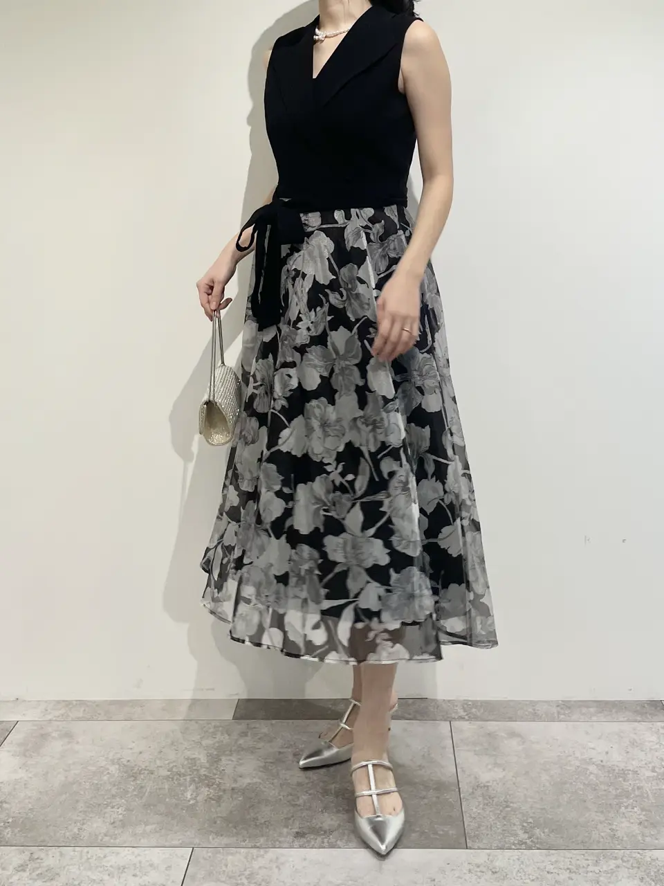 GRACE CONTINENTAL 端場 わかな コーディネート画像