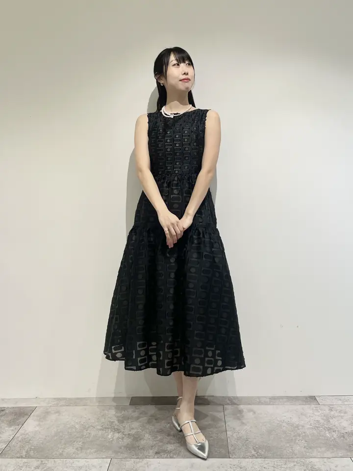 GRACE CONTINENTAL 端場 わかな コーディネート画像