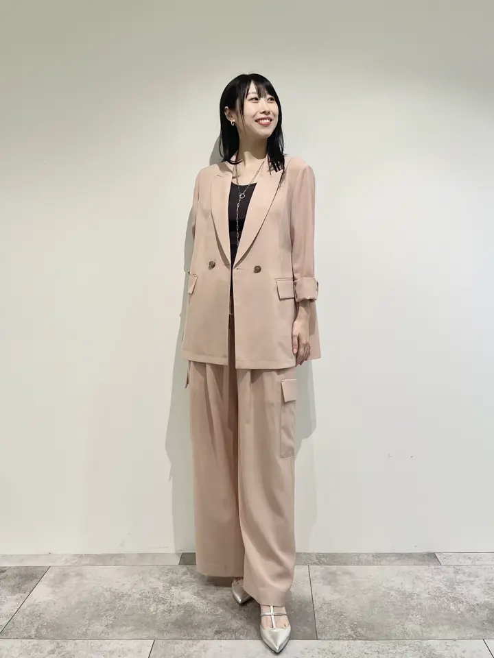 GRACE CONTINENTAL 端場 わかな コーディネート画像