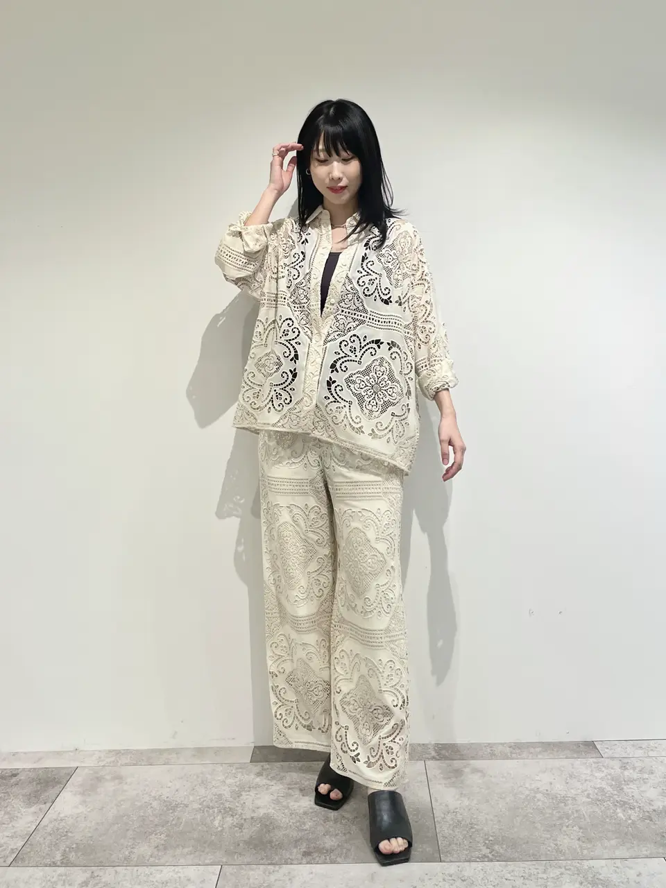 GRACE CONTINENTAL 端場 わかな コーディネート画像