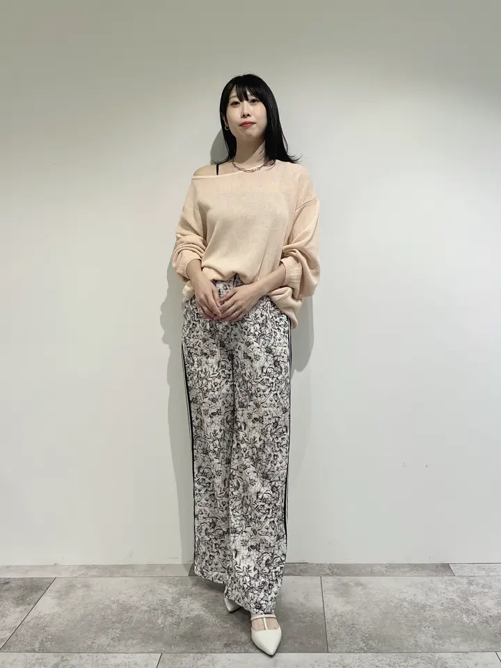 GRACE CONTINENTAL 端場 わかな コーディネート画像