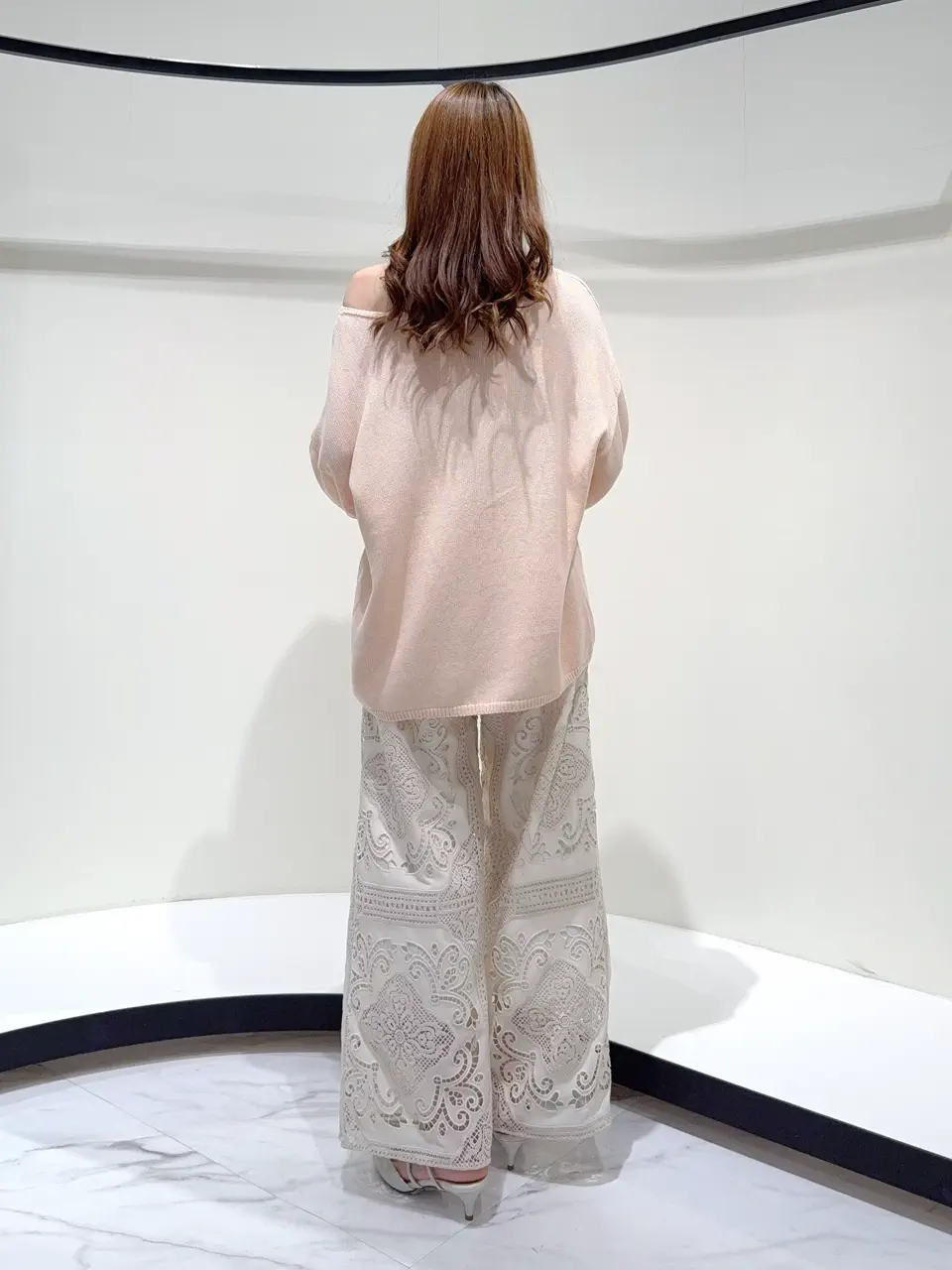 GRACE CONTINENTAL Suzuka コーディネート画像