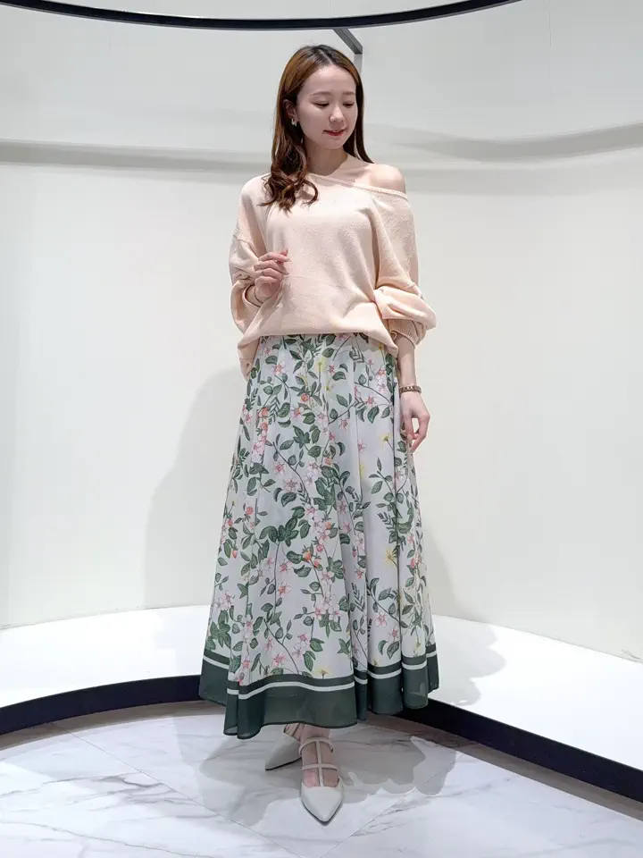 GRACE CONTINENTAL Suzuka コーディネート画像