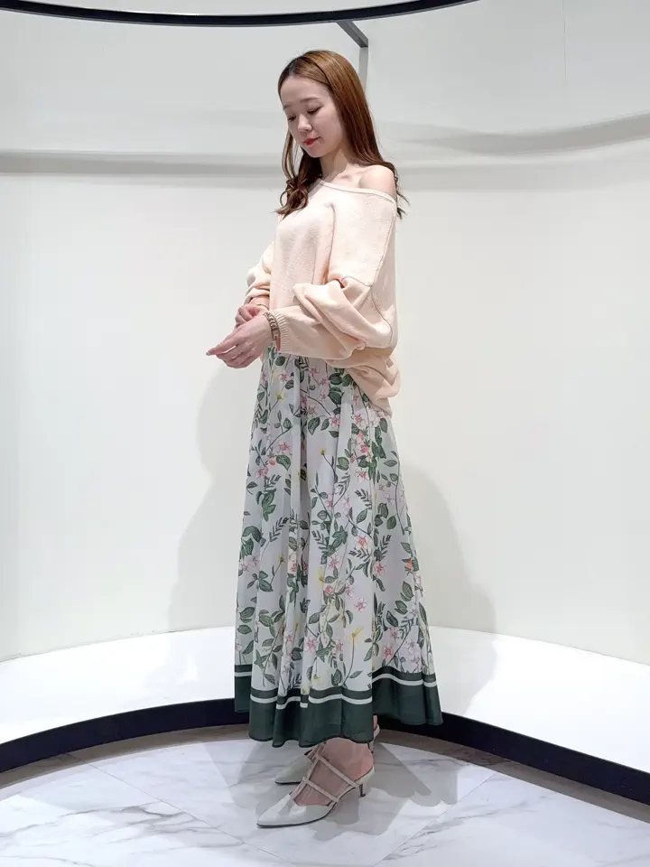 GRACE CONTINENTAL Suzuka コーディネート画像