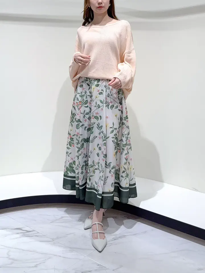 GRACE CONTINENTAL Suzuka コーディネート画像