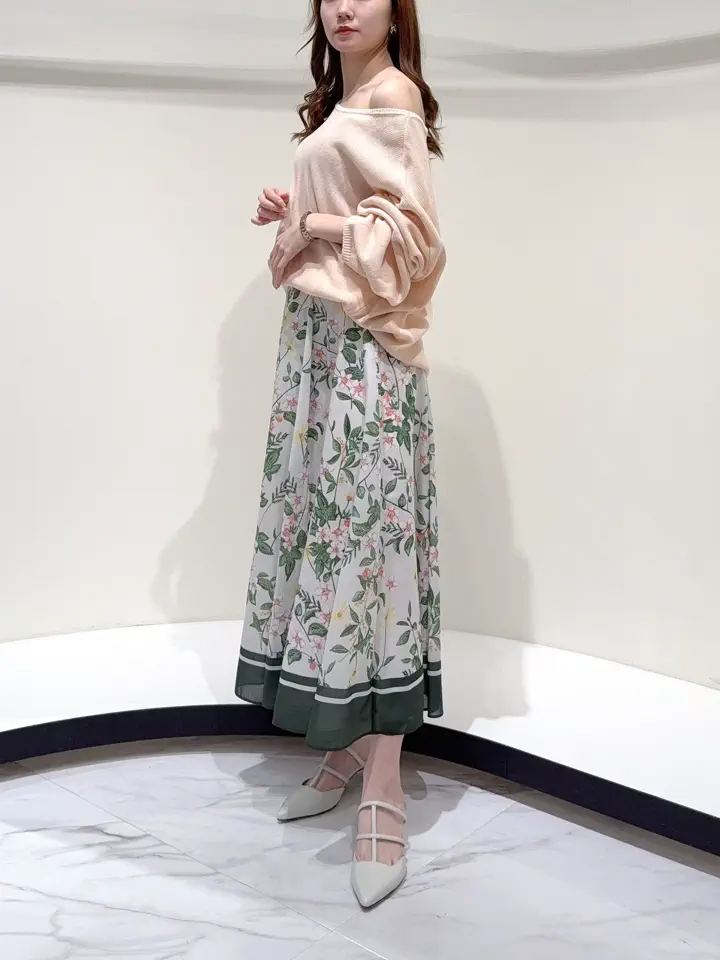 GRACE CONTINENTAL Suzuka コーディネート画像