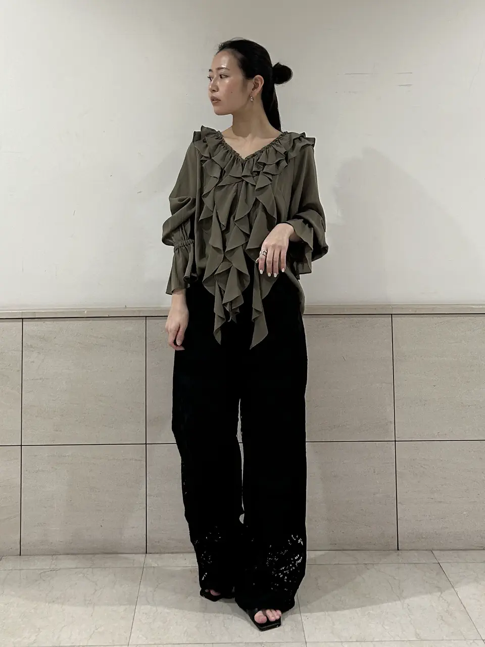 GRACE CONTINENTAL ERINA KATO コーディネート画像