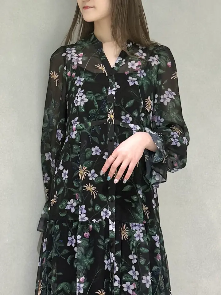 GRACE CONTINENTAL sa-ya コーディネート画像