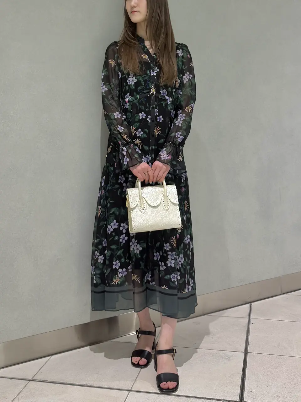 GRACE CONTINENTAL sa-ya コーディネート画像