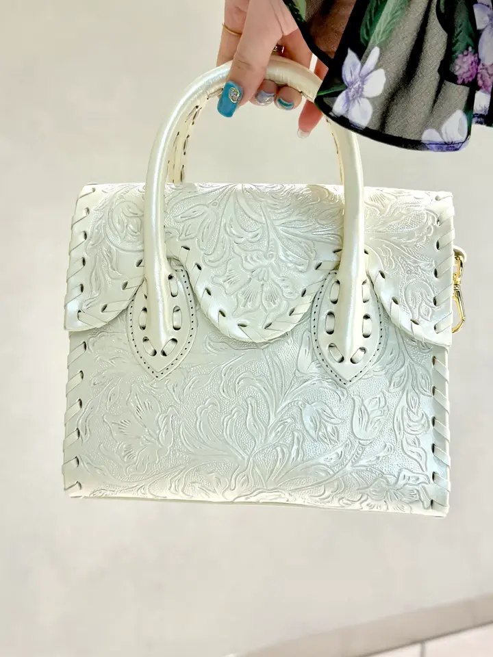 GRACE CONTINENTAL sa-ya コーディネート画像