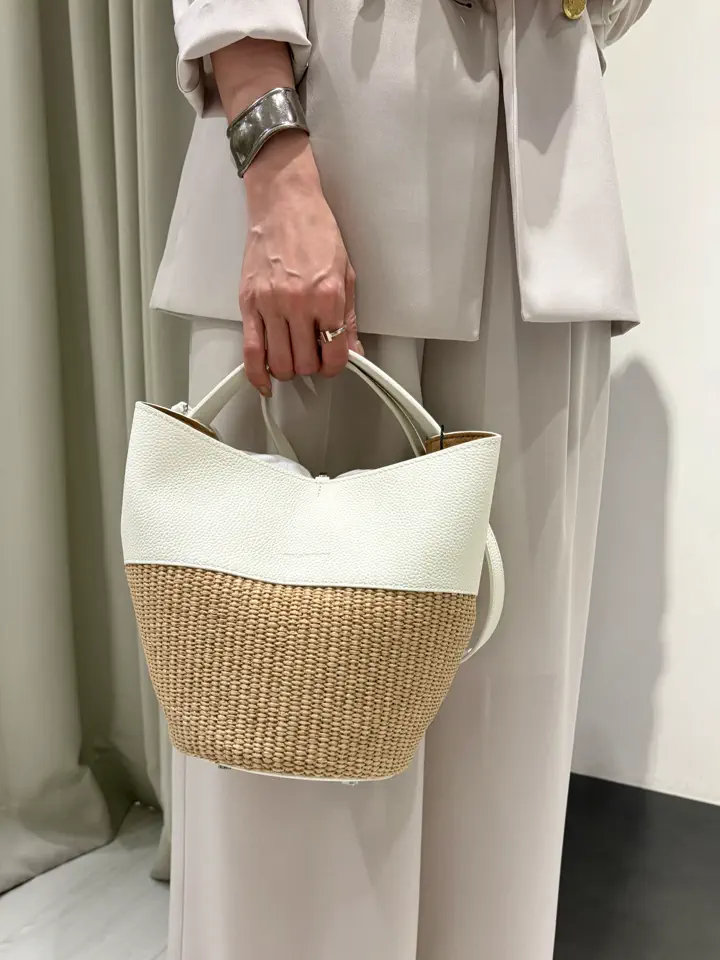 GRACE CONTINENTAL 亀田 未希 コーディネート画像