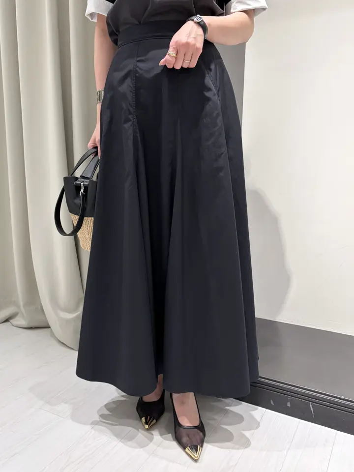 GRACE CONTINENTAL 亀田 未希 コーディネート画像