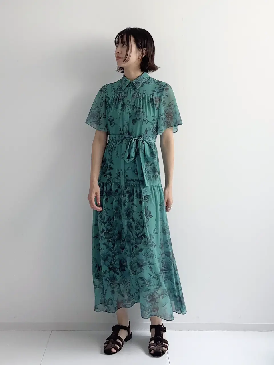 GRACE CONTINENTAL Hikaru Okada コーディネート画像