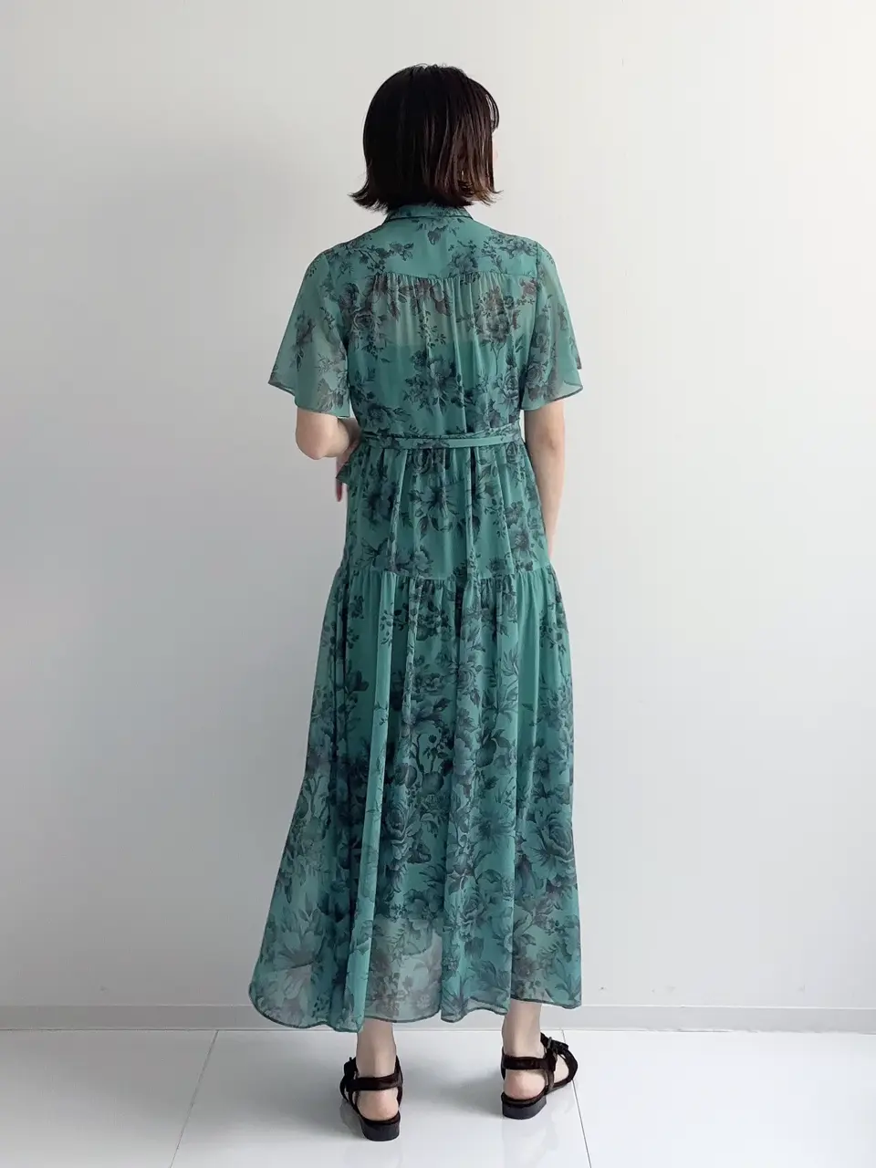 GRACE CONTINENTAL Hikaru Okada コーディネート画像