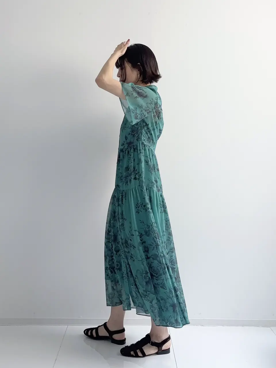 GRACE CONTINENTAL Hikaru Okada コーディネート画像