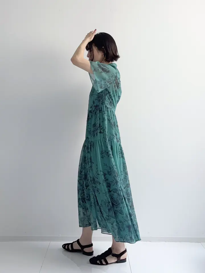 GRACE CONTINENTAL Hikaru Okada コーディネート画像