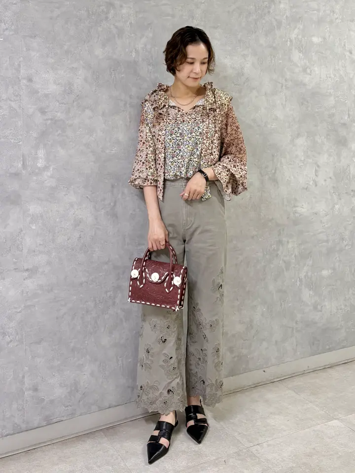 GRACE CONTINENTAL 亀田 未希 コーディネート画像