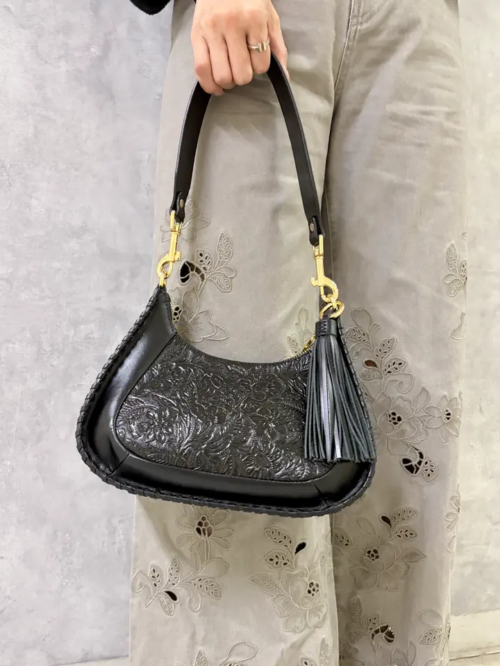 GRACE CONTINENTAL 亀田 未希 コーディネート画像