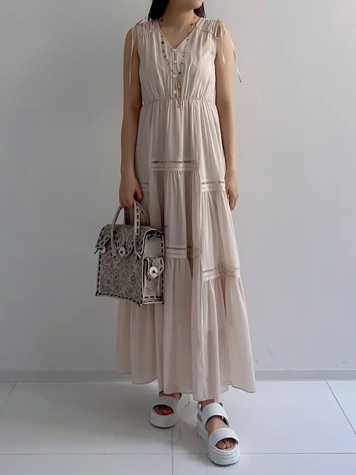 GRACE CONTINENTAL RIKO コーディネート画像