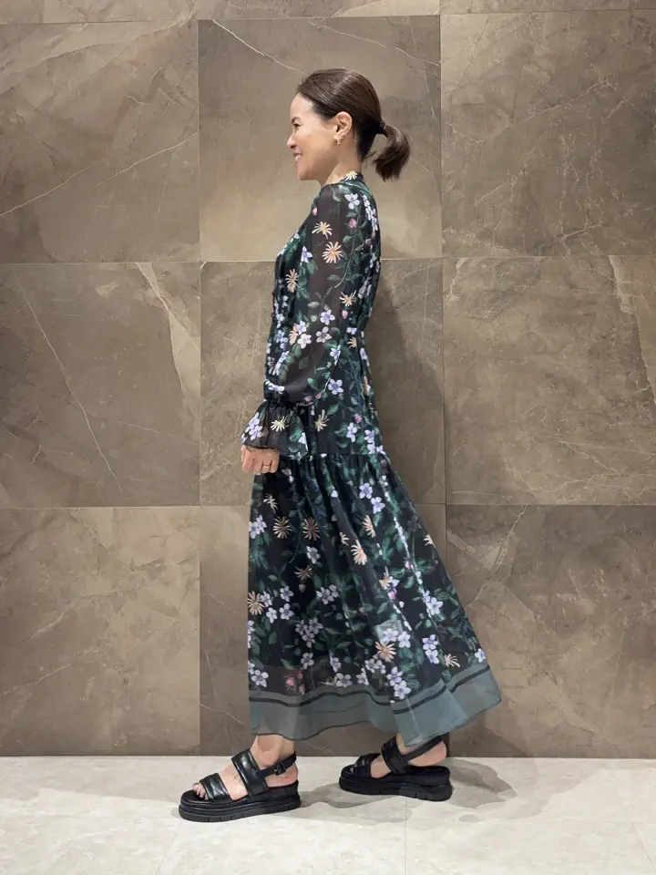 GRACE CONTINENTAL 穐山　香織 コーディネート画像