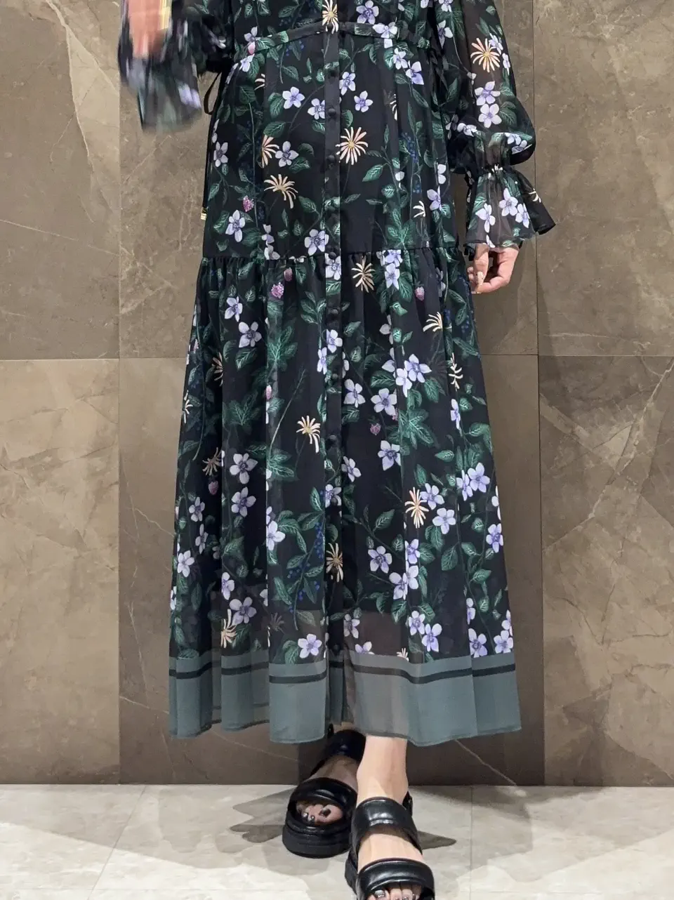 GRACE CONTINENTAL 穐山　香織 コーディネート画像