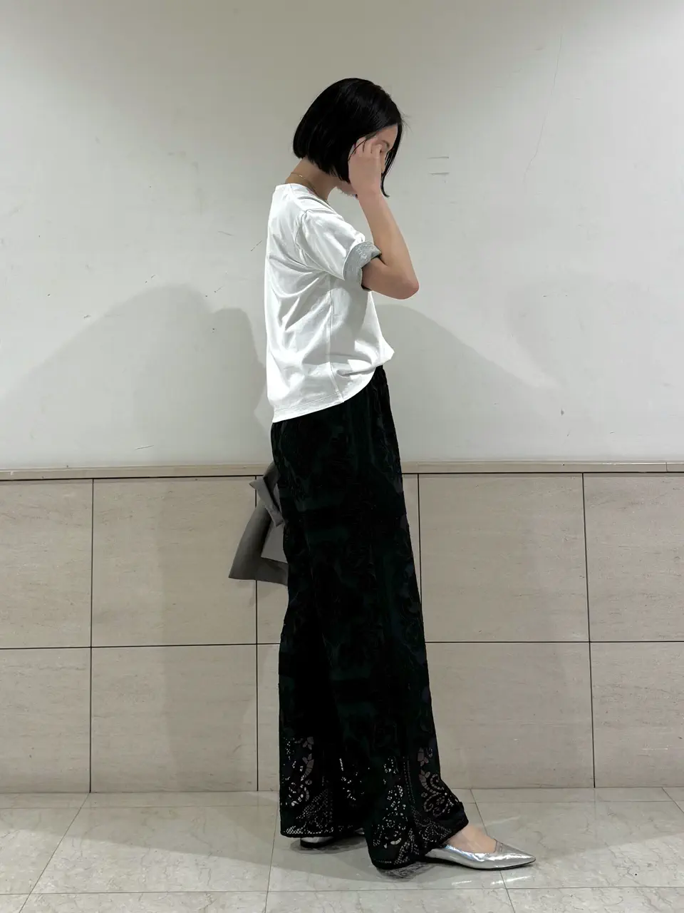 GRACE CONTINENTAL 伊藤　静華 コーディネート画像