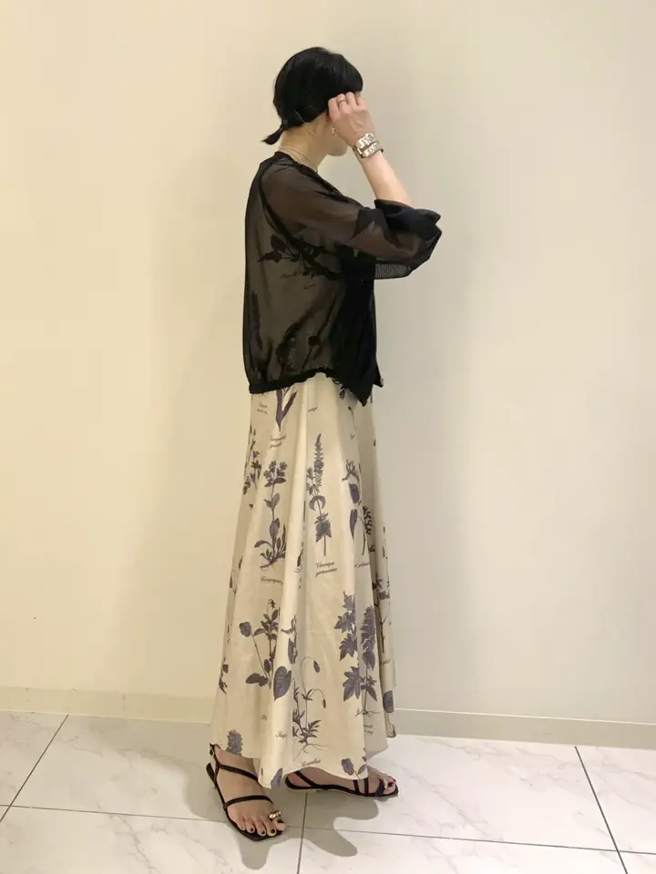 GRACE CONTINENTAL haruka iwasaki コーディネート画像