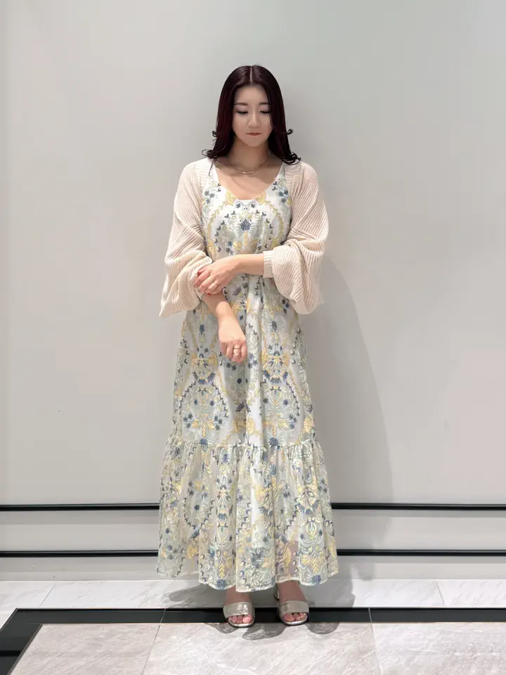 GRACE CONTINENTAL MOMOKO コーディネート画像