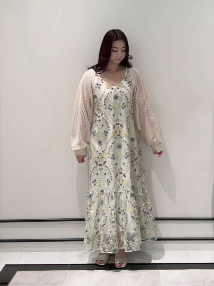 GRACE CONTINENTAL MOMOKO コーディネート画像