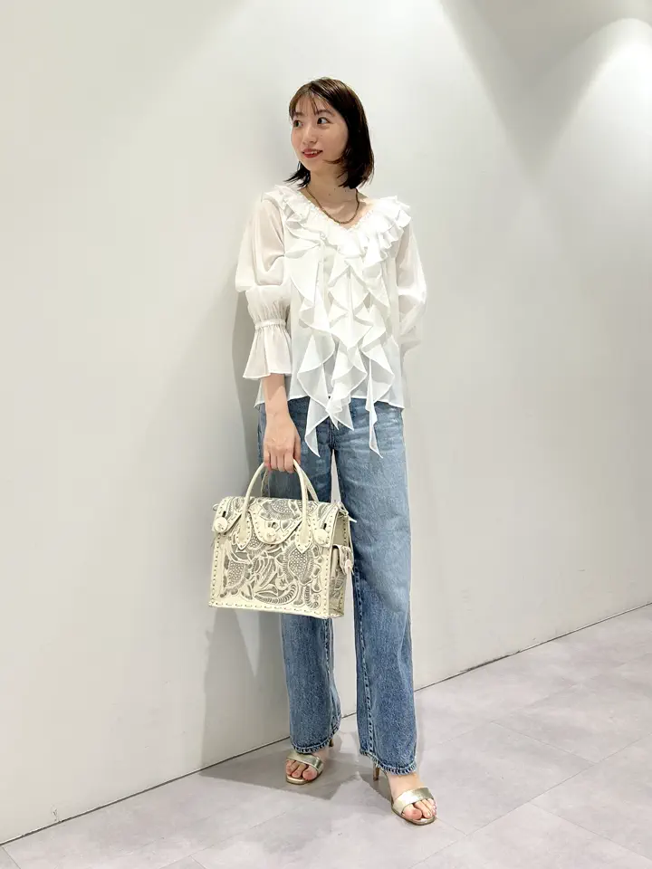 GRACE CONTINENTAL eri コーディネート画像