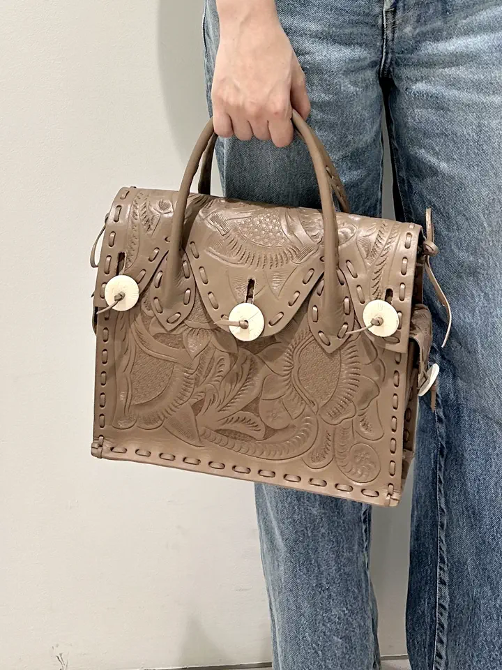 GRACE CONTINENTAL eri コーディネート画像