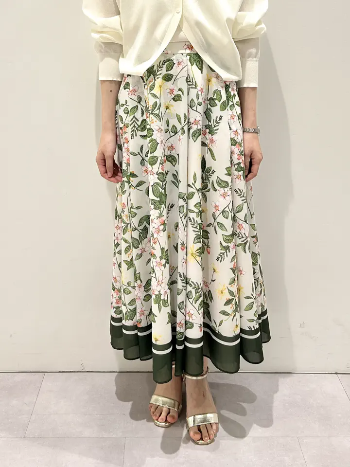 GRACE CONTINENTAL eri コーディネート画像