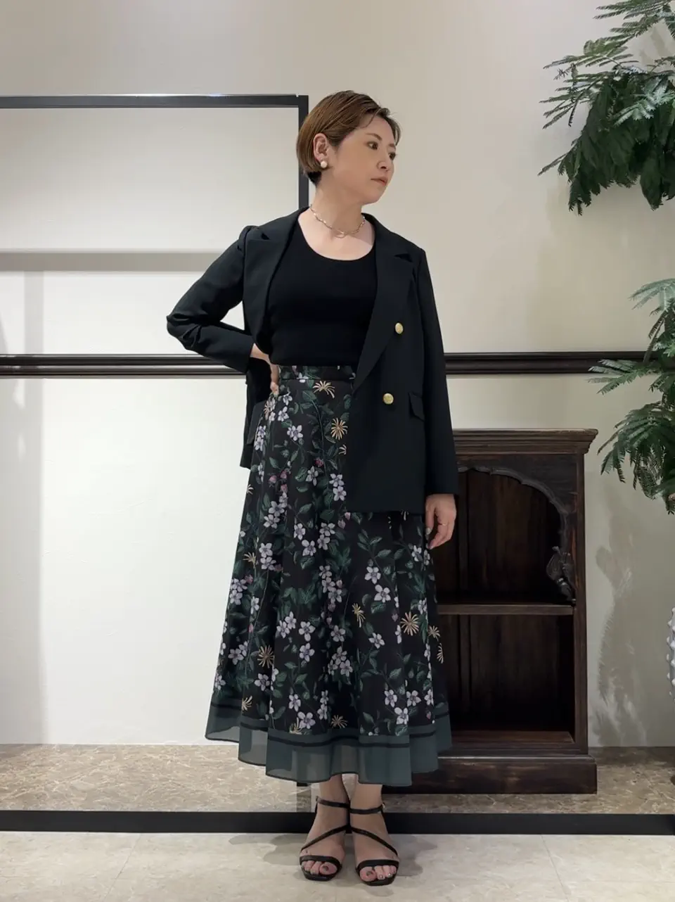  N.YURI コーディネート画像