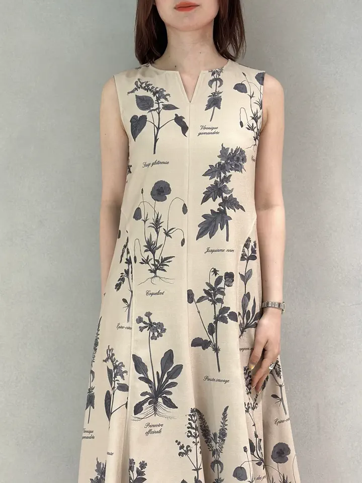 GRACE CONTINENTAL Kogane. コーディネート画像