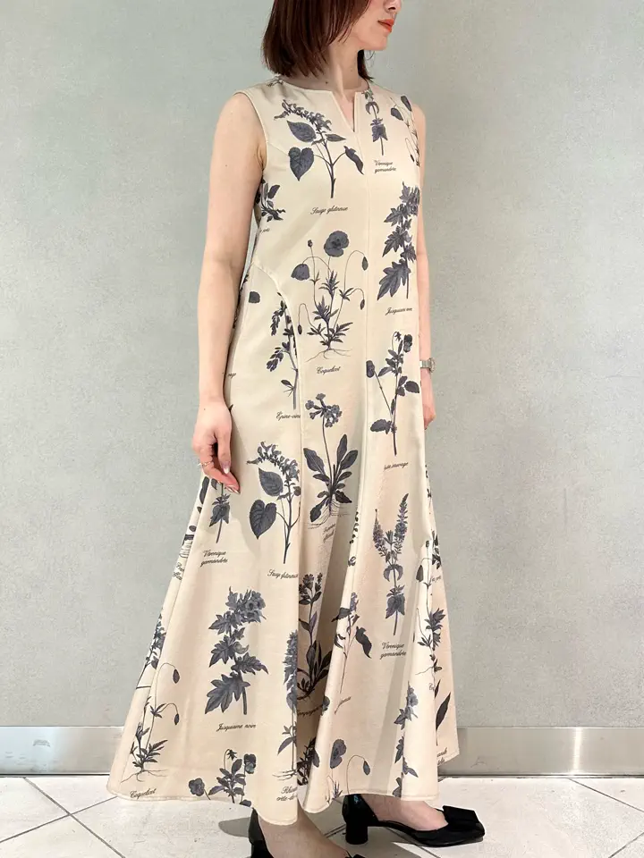 GRACE CONTINENTAL Kogane. コーディネート画像