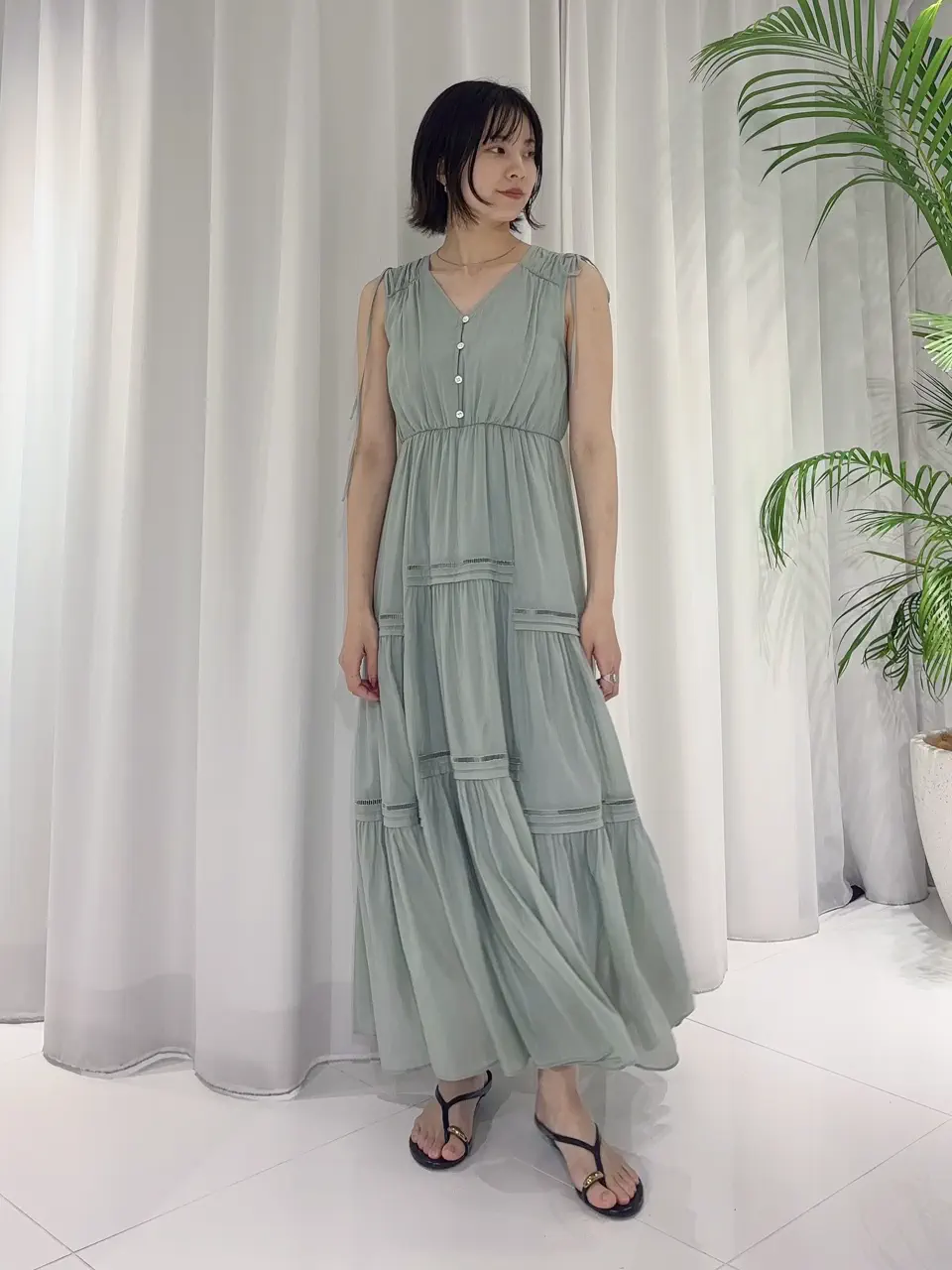 GRACE CONTINENTAL Hikaru Okada コーディネート画像