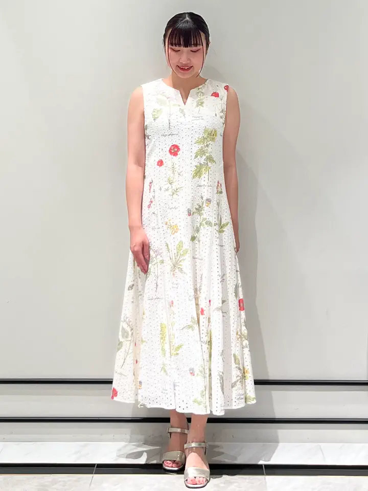 GRACE CONTINENTAL CHISAKO.S コーディネート画像