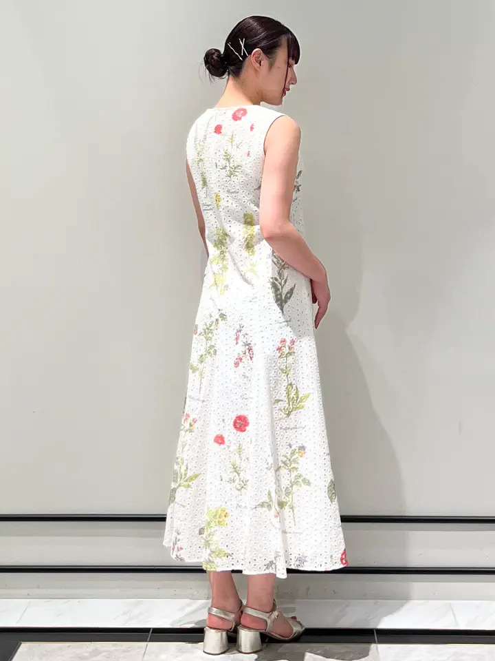 GRACE CONTINENTAL CHISAKO.S コーディネート画像