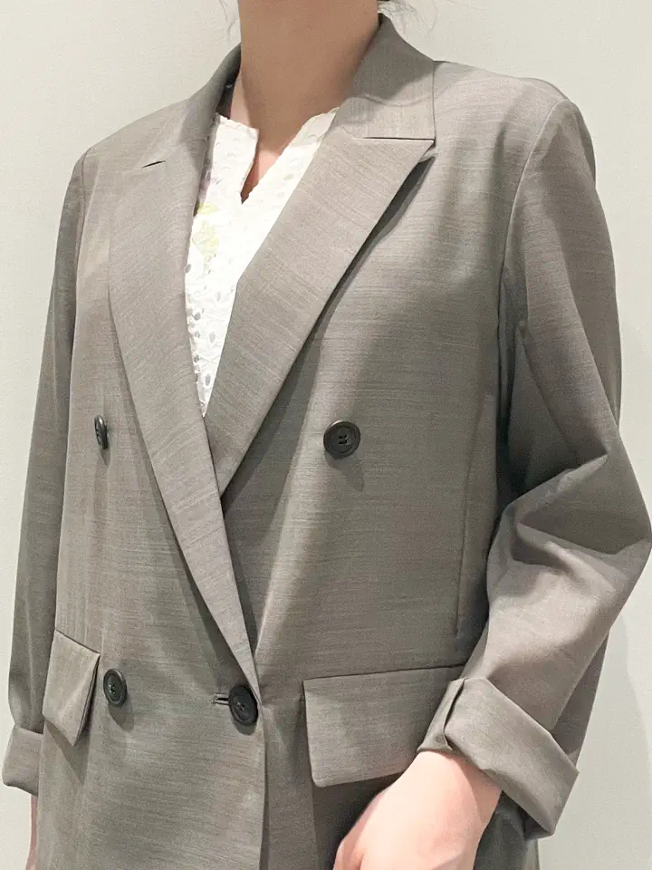 GRACE CONTINENTAL CHISAKO.S コーディネート画像